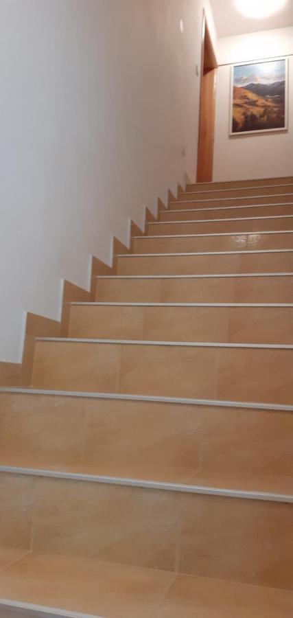Apartamento Kelk Loznati Exterior foto